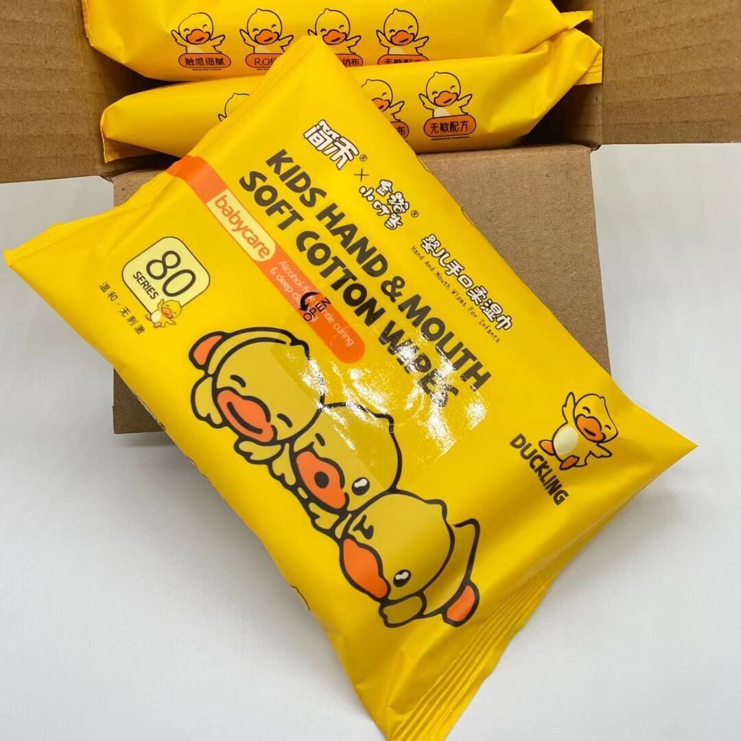 10 GÓI KHĂN ƯỚT GẤU THÙNG GIẤY KUTE