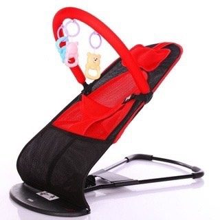 GHẾ RUNG NHÚN CHO BÉ SƠ SINH KÈM ĐỒ CHƠI