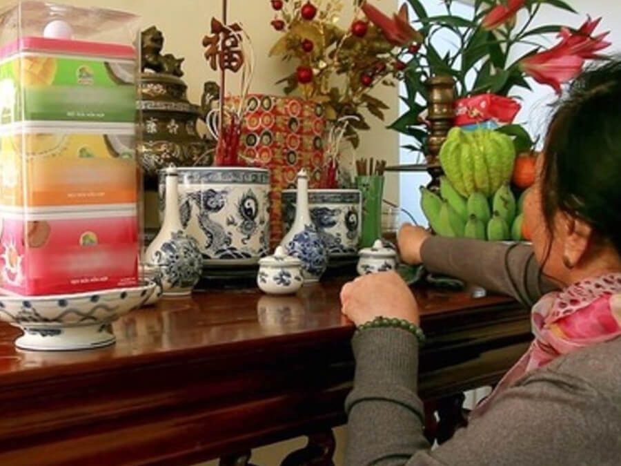 NƯỚC LAU BÀN THỜ THẢO MỘC 500ML