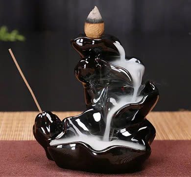 THÁC SỨ XÔNG TRẦM TẠO KHÓI