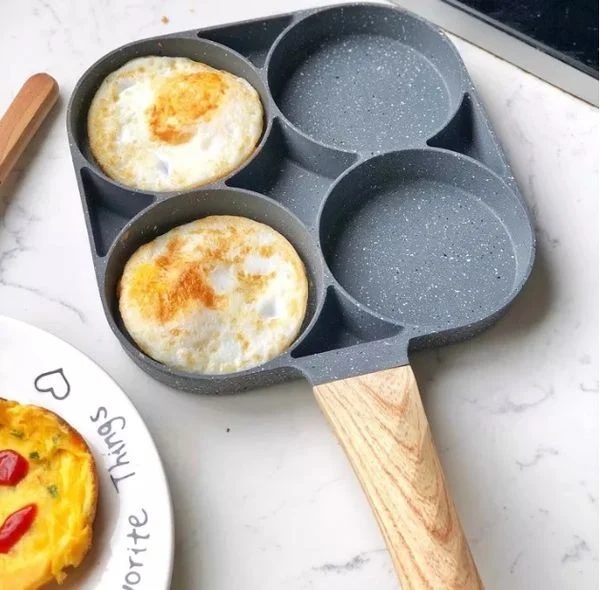 CHẢO 4 Ô CÁN GỖ CHIÊN TRỨNG - NƯỚNG BÁNH