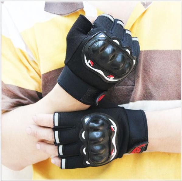 GĂNG TAY ĐI PHƯỢT (HỞ NGÓN)