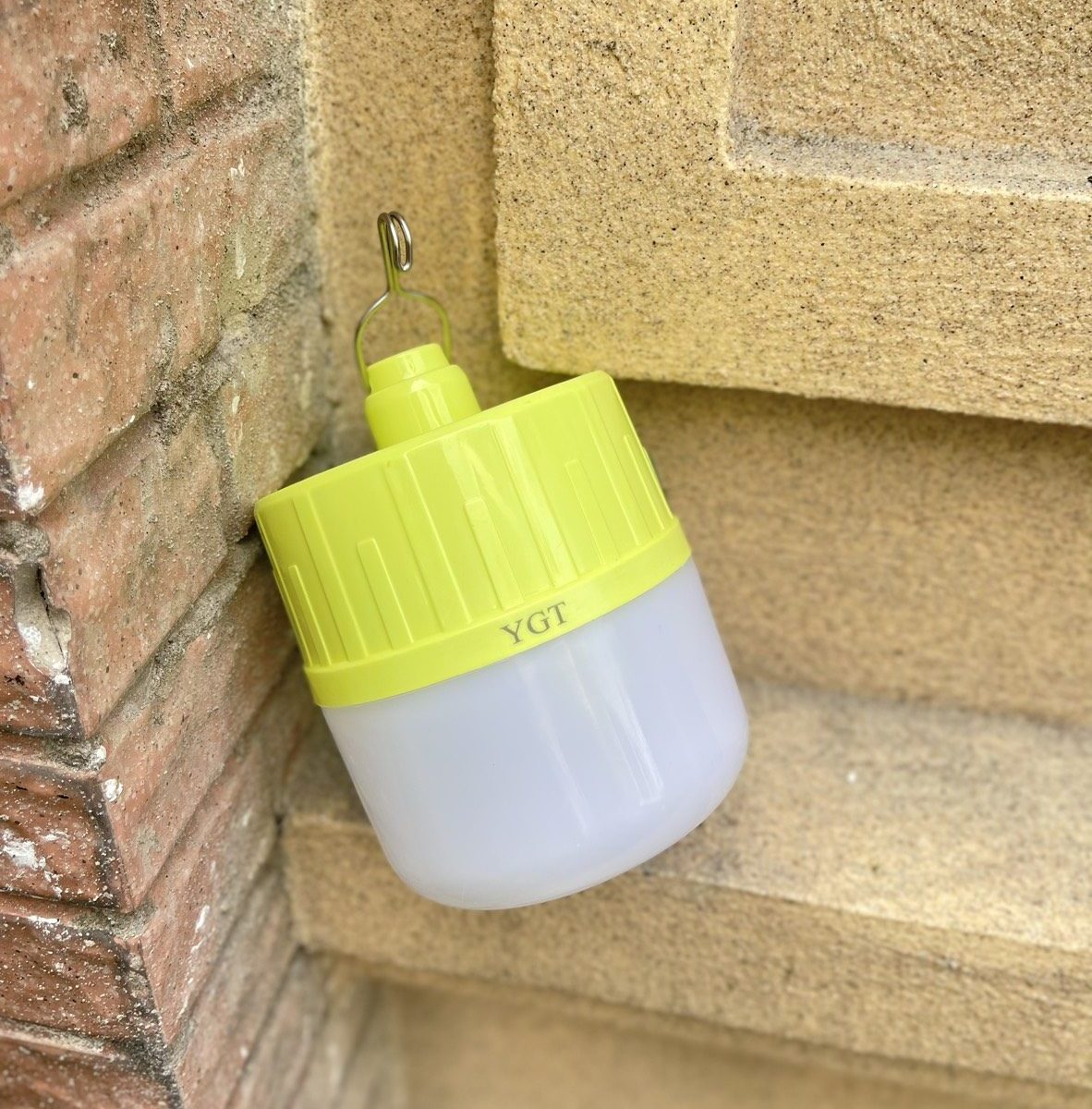 BÓNG ĐÈN XANH SẠC TÍCH ĐIỆN TREO Ø 135 200W