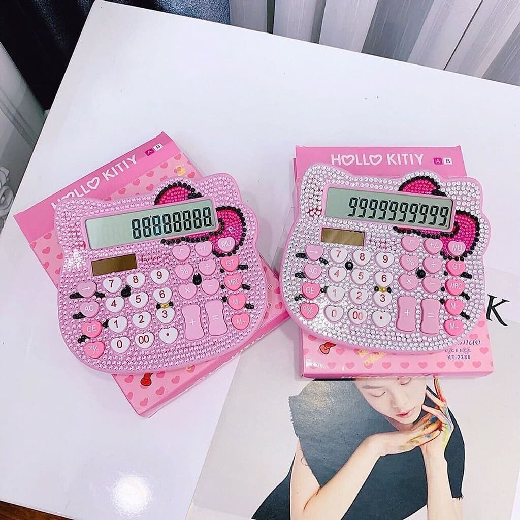 MÁY TÍNH HELLO KITTY ĐÍNH ĐÁ KUTE